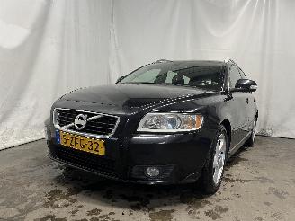 Vaurioauto  passenger cars Volvo V-50 V50 (MW) Combi 1.6 D2 16V (D4162T) [84kW]  (01-2010/12-2012) 2012/6