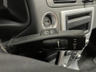 Volvo V-50 V50 (MW) Combi 1.6 D2 16V (D4162T) [84kW]  (01-2010/12-2012) picture 15