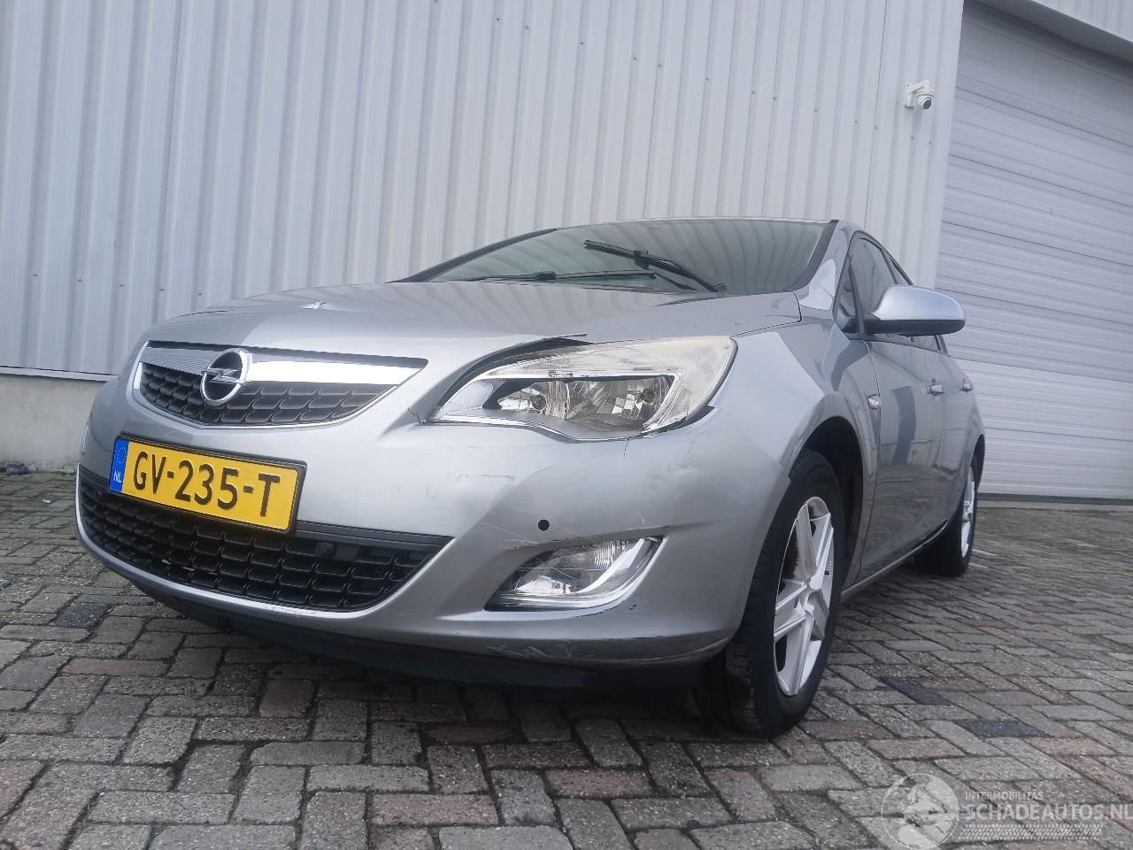 Opel Astra Astra J (PC6/PD6/PE6/PF6) Hatchback 5-drs 1.4 Turbo 16V (A14NET(Euro 5=
)) [103kW]  (12-2009/10-2015)
