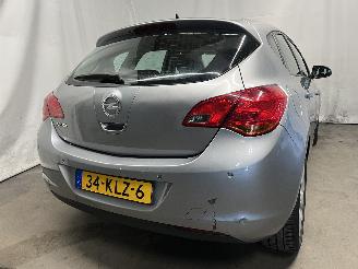 Opel Astra Astra J (PC6/PD6/PE6/PF6) Hatchback 5-drs 1.6 16V (A16XER(Euro 5)) [85=
kW]  (12-2009/10-2015) picture 5