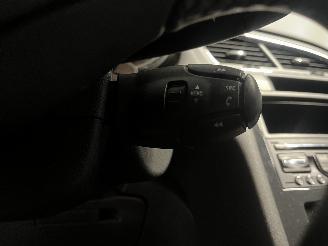 Peugeot 5008 5008 I (0A/0E) MPV 1.6 VTI 16V (EP6(5FW)) [88kW]  (09-2009/03-2017) picture 15