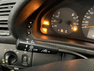 Mercedes CLK CLK (C208) Coupé 3.2 320 V6 18V (M112.940) [160kW]  (06-1997/06-2002=
) picture 16