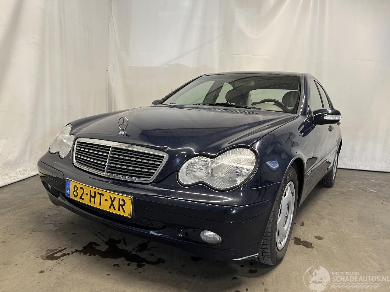 Mercedes C-klasse C (W203) Sedan 2.2 C-200 CDI 16V (OM611.962) [85kW]  (09-2000/06-2003)=