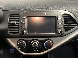 Kia Picanto Picanto (TA) Hatchback 1.0 12V (G3LA) [49kW]  (05-2011/06-2017) picture 15