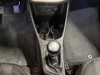 Kia Picanto Picanto (TA) Hatchback 1.0 12V (G3LA) [49kW]  (05-2011/06-2017) picture 16