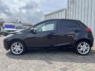 Mazda 2 2 (DE) Hatchback 1.3 16V S-VT (ZJ46) [55kW]  (10-2007/06-2015) picture 4