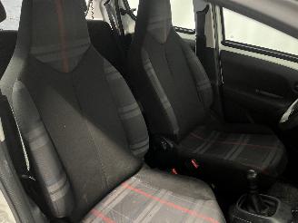 Peugeot 108 108 Hatchback 1.0 12V (1KRFE(CFB)) [51kW]  (05-2014/...) picture 15