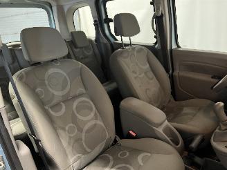 Renault Kangoo Kangoo/Grand Kangoo (KW) MPV 1.6 16V (K4M-830(K4M-G8)) [78kW]  (02-200=
8/...) picture 9