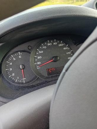 uszkodzony samochody osobowe Renault Kangoo Kangoo/Grand Kangoo (KW) MPV 1.6 16V (K4M-830(K4M-G8)) [78kW]  (02-200=
8/...) 2008/1