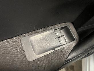 Volkswagen Polo Polo V (6R) Hatchback 1.2 TDI 12V BlueMotion (CFWA(Euro 5)) [55kW]  (1=
0-2009/05-2014) picture 18