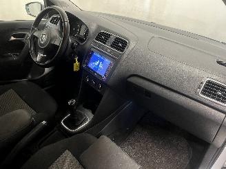 Volkswagen Polo Polo V (6R) Hatchback 1.2 TDI 12V BlueMotion (CFWA(Euro 5)) [55kW]  (1=
0-2009/05-2014) picture 13