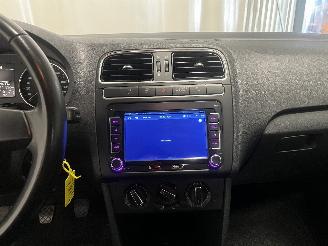 Volkswagen Polo Polo V (6R) Hatchback 1.2 TDI 12V BlueMotion (CFWA(Euro 5)) [55kW]  (1=
0-2009/05-2014) picture 23