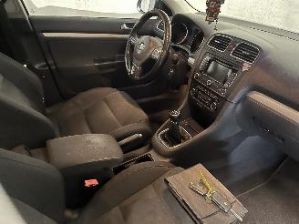 Volkswagen Golf Golf VI Variant (AJ5/1KA) Combi 1.6 TDI 16V 105 (CAYC(Euro 5)) [77kW] =
 (07-2009/07-2013) picture 9