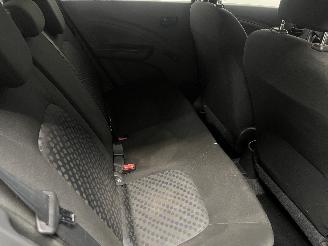 Suzuki Celerio Celerio (LF) Hatchback 5-drs 1.0 12V (K10C) [50kW]  (03-2014/...) picture 13