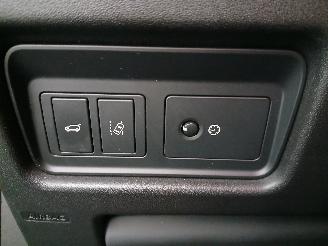 Land Rover Discovery Discovery Sport (LC) Terreinwagen 2.0 Si4 16V (204PT(GTDI)) [177kW]  (=
11-2014/...) picture 14