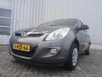 Hyundai I-20 i20 Hatchback 1.2i 16V (G4LA) [57kW]  (09-2008/12-2012) picture 1