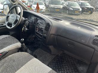 Hyundai H-200 H-1/H-200 Van 2.5 CRDi Powervan (D4CB) [103kW]  (08-2003/12-2007) picture 8