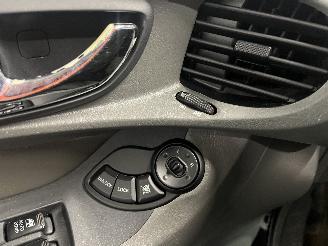 Hyundai Santa Fe Santa Fe I SUV 2.4 16V 4x4 (G4JS) [107kW]  (02-2001/02-2006) picture 18