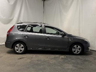 Hyundai I-30 i30 Crosswagon (WWH) Combi 1.4 CVVT 16V (G4FA) [80kW]  (11-2009/06-201=
2) picture 7