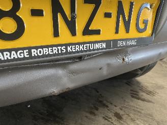 Toyota Yaris Yaris (P1) Hatchback 1.3 16V VVT-i (2SZFE) [64kW]  (04-2002/09-2005) picture 10