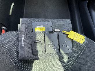 Renault Clio Clio IV (5R) Hatchback 5-drs 1.5 Energy dCi 90 FAP (K9K-639) [66kW]  (=
11-2012/08-2021) picture 26