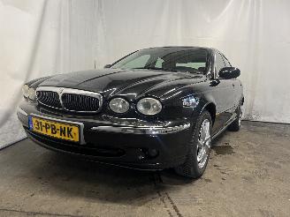 damaged passenger cars Jaguar X-type X-type Sedan 2.1 V6 24V (YB(AJ-V6)) [115kW]  (03-2002/11-2009) 2004/5