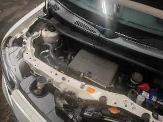 Daihatsu Materia Materia Hatchback 1.3 16V (K3-VE) [67kW]  (10-2006/12-2010) picture 24