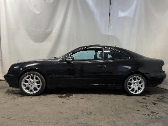Mercedes CLK CLK (C208) Coupé 3.2 320 V6 18V (M112.940) [160kW]  (06-1997/06-2002=
) picture 3