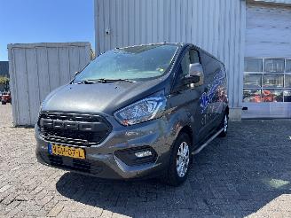 Vaurioauto  passenger cars Ford Transit Transit Custom Van 2.0 TDCi 16V Eco Blue 130 (YMFB) [96kW]  (12-2015/1=
2-2023) 2020/7