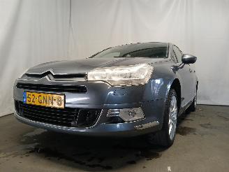 Vaurioauto  passenger cars Citroën C5 C5 III Berline (RD) Hatchback 3.0 V6 24V (ES9A(XFV)) [155kW]  (02-2008=
/12-2010) 2008/8