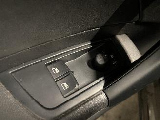 Audi A1 A1 (8X1/8XK) Hatchback 3-drs 1.2 TFSI (CBZA) [63kW]  (05-2010/04-2015)= picture 20