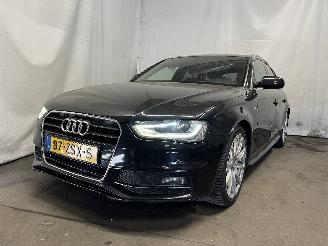 Voiture accidenté Audi A4 A4 Avant (B8) Combi 1.8 TFSI 16V (CDHA(Euro 5)) [88kW]  (04-2008/12-20=
15) 2013/1