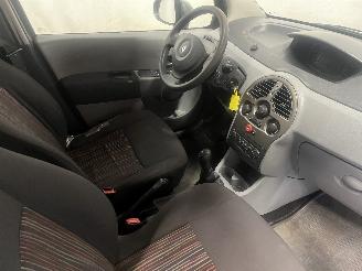 Renault Modus Modus/Grand Modus (JP) MPV 1.2 16V (D4F-740(D4F-D7)) [55kW]  (12-2004/=
12-2012) picture 12