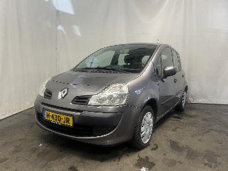 Coche accidentado Renault Modus Modus/Grand Modus (JP) MPV 1.2 16V (D4F-740(D4F-D7)) [55kW]  (12-2004/=
12-2012) 2009/10