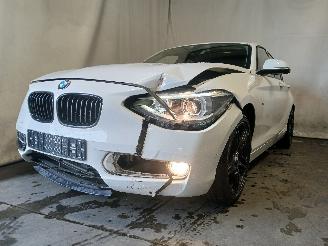 Vaurioauto  passenger cars BMW 1-serie 1 serie (F20) Hatchback 5-drs 116i 1.6 16V (N13-B16A) [100kW]  (07-201=
1/02-2015) 2012/4