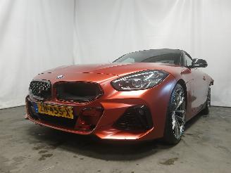 damaged passenger cars BMW Z4 Z4 Roadster (G29) Cabrio M40i 3.0 Twin Power Turbo 24V (B58-B30C) [250=
kW]  (11-2018/...) 2019/6