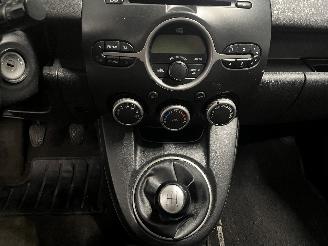 Mazda 2 2 (DE) Hatchback 1.3 16V S-VT High Power (ZJ46) [63kW]  (10-2007/06-20=
15) picture 25