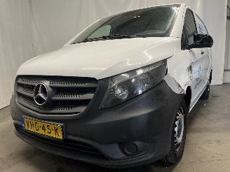 damaged passenger cars Mercedes Vito Vito (447.6) Van 2.2 114 CDI 16V (OM651.950) [100kW]  (10-2014/...) 2016/7
