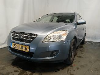 damaged passenger cars Kia Cee d Cee'd Sporty Wagon (EDF) Combi 1.4 16V (G4FA) [80kW]  (09-2007/12-2012=
) 2009/7