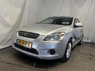 Damaged car Kia Cee d Cee'd Sporty Wagon (EDF) Combi 1.4 16V (G4FA) [80kW]  (09-2007/12-2012=
) 2009/6