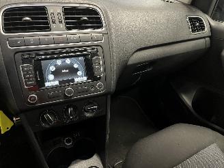 Volkswagen Polo Polo V (6R) Hatchback 1.4 16V (CLPA) [63kW]  (03-2009/05-2014) picture 20