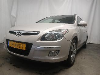 Damaged car Hyundai I-30 i30 Crosswagon (WWH) Combi 1.4 CVVT 16V (G4FA) [80kW]  (11-2009/06-201=
2) 2010/10