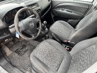 Opel Combo Combo Van 1.4 16V ecoFlex (A14FP(843.A1.000)) [70kW]  (02-2012/12-2018=
) picture 12