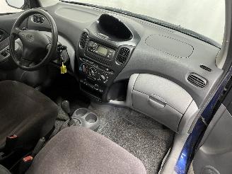 Toyota Yaris Yaris Verso (P2) MPV 1.3 16V (2NZFE) [63kW]  (08-1999/10-2002) picture 11