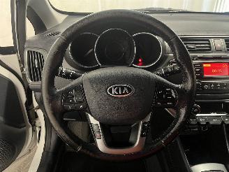Kia Rio Rio III (UB) Hatchback 1.2 CVVT 16V (G4LA5) [63kW]  (09-2011/12-2017) picture 21