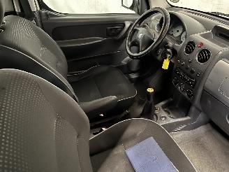 Peugeot Partner Partner Combispace MPV 1.4 (TU3JP(KFW)) [55kW]  (06-1996/12-2015) picture 13