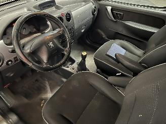 Peugeot Partner Partner Combispace MPV 1.4 (TU3JP(KFW)) [55kW]  (06-1996/12-2015) picture 16