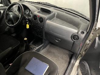 Peugeot Partner Partner Combispace MPV 1.4 (TU3JP(KFW)) [55kW]  (06-1996/12-2015) picture 12