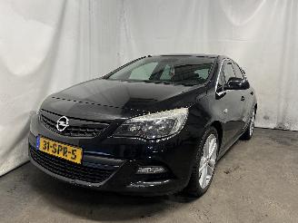 uszkodzony samochody osobowe Opel Astra Astra J (PC6/PD6/PE6/PF6) Hatchback 5-drs 1.4 Turbo 16V (A14NEL(Euro 5=
)) [88kW]  (10-2010/10-2015) 2011/11