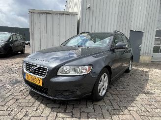 Volvo V-50 V50 (MW) Combi 1.6 D 16V (D4164T) [81kW]  (01-2005/12-2011) picture 1